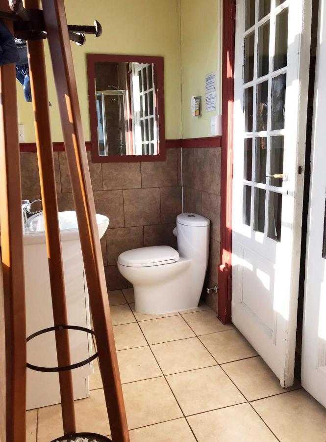 Hostal Casa Florencia ปูแอร์โตบารัส ภายนอก รูปภาพ