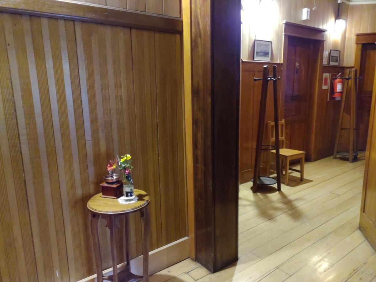 Hostal Casa Florencia ปูแอร์โตบารัส ภายนอก รูปภาพ