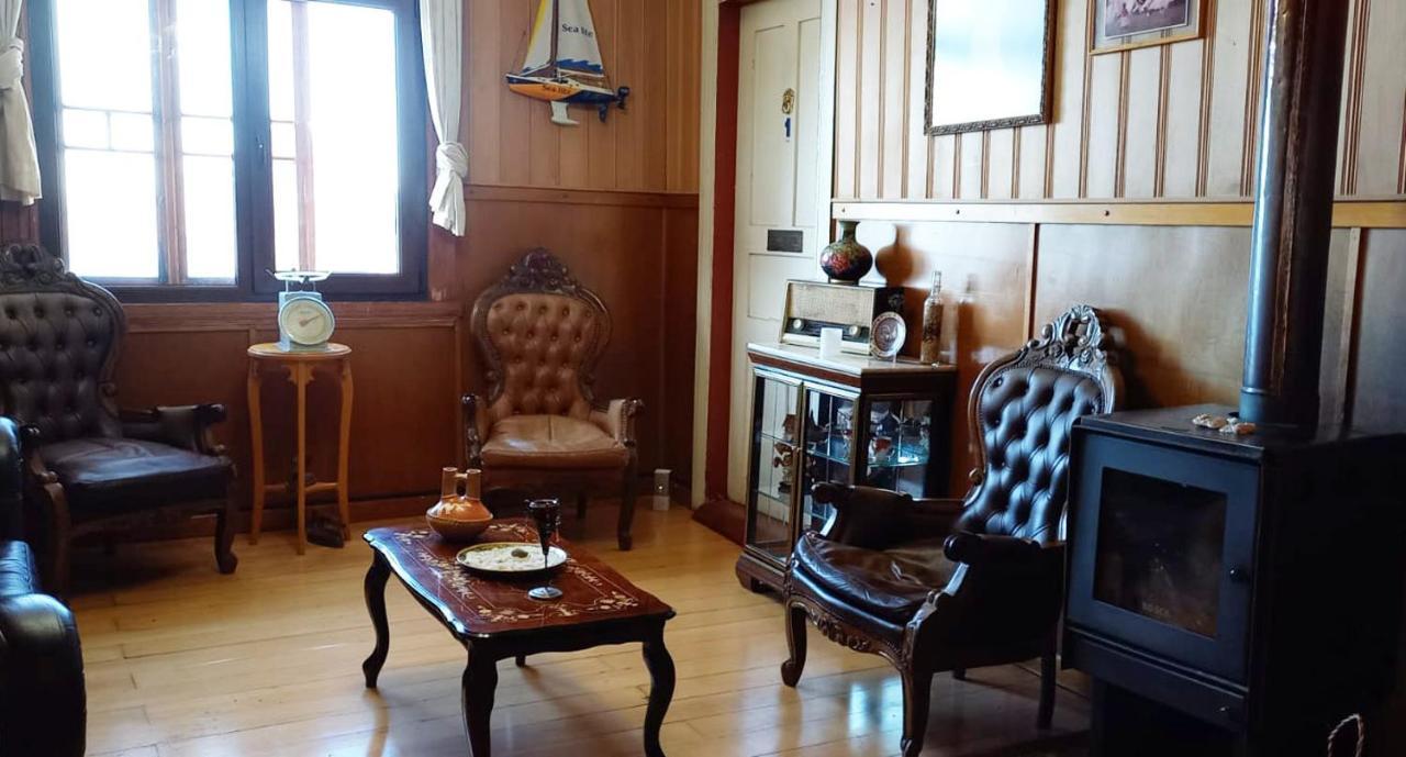Hostal Casa Florencia ปูแอร์โตบารัส ภายนอก รูปภาพ